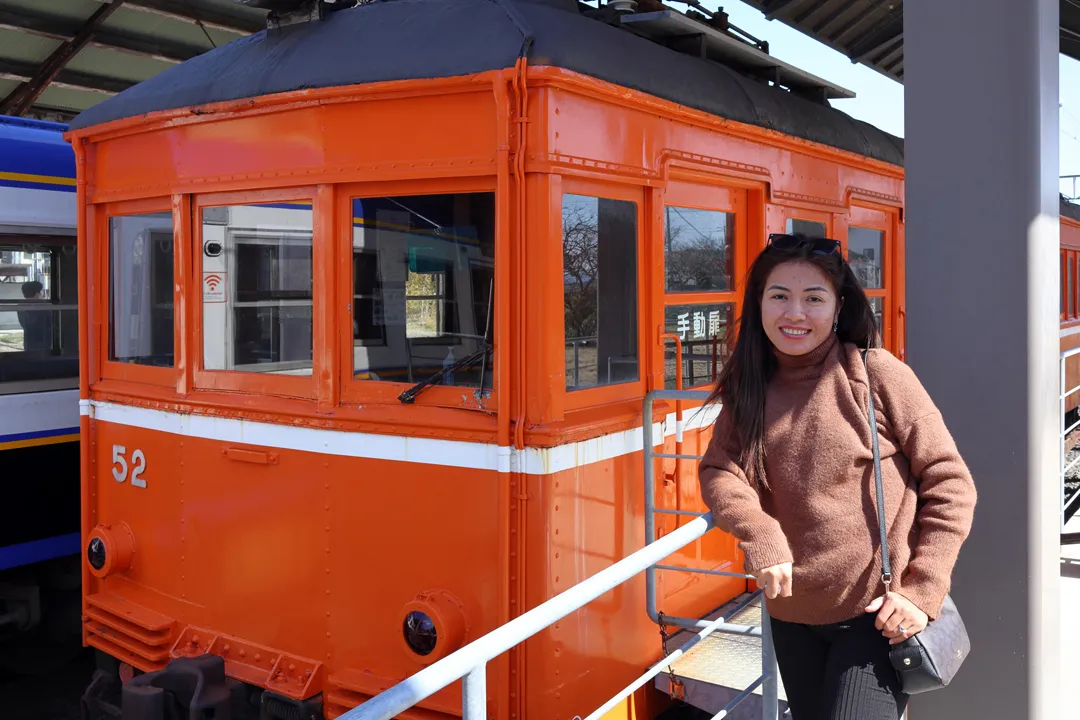 Preserved train at Dentetsu-Izumoshi Station