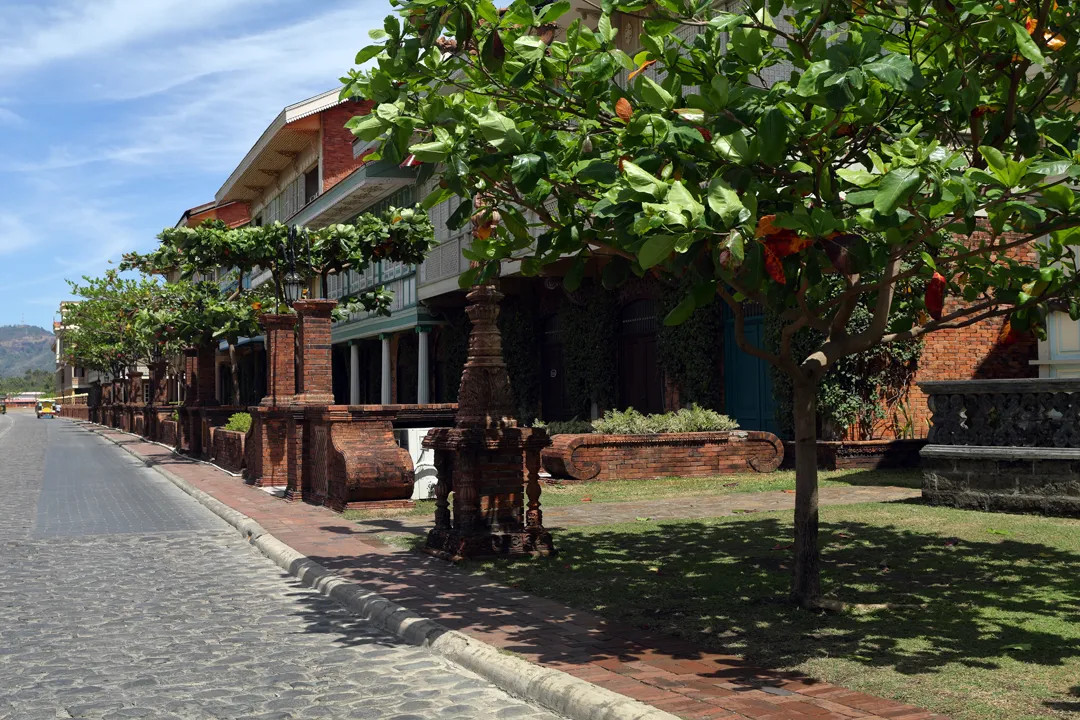 Buildings in Las Casas Filipinas