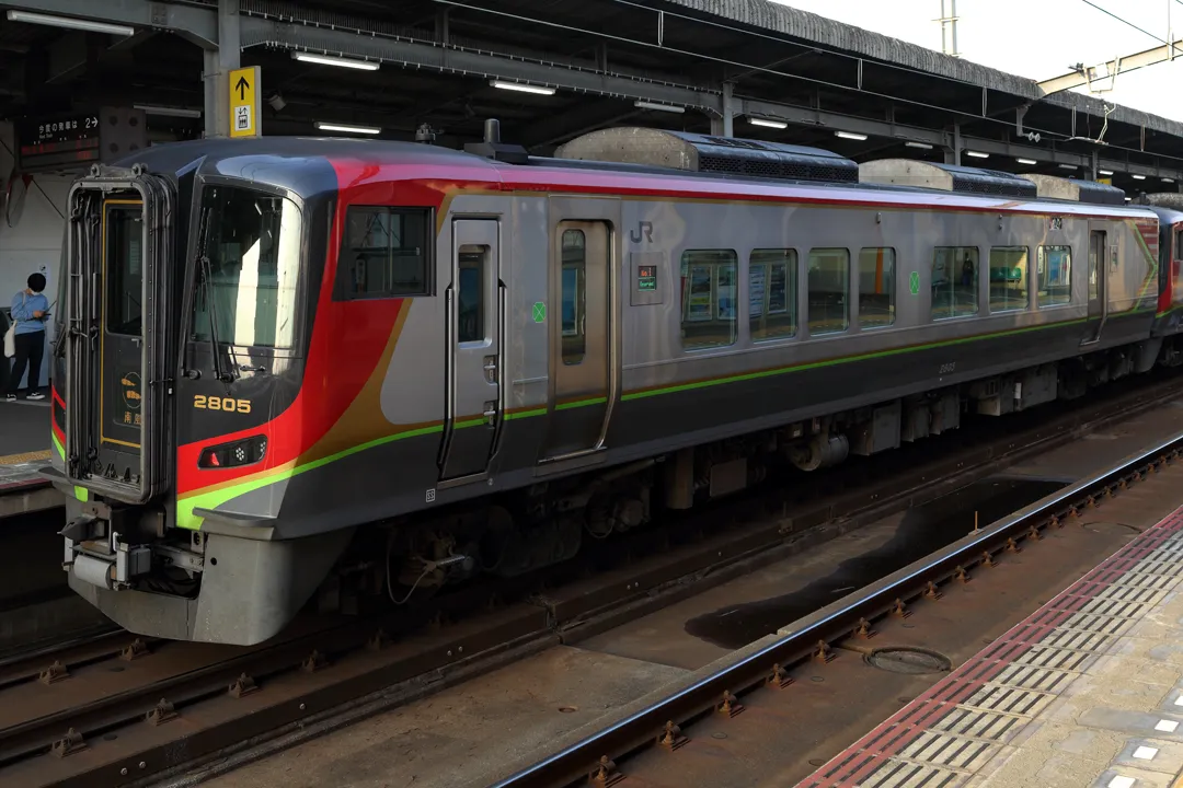 JR Shikoku 2700 series