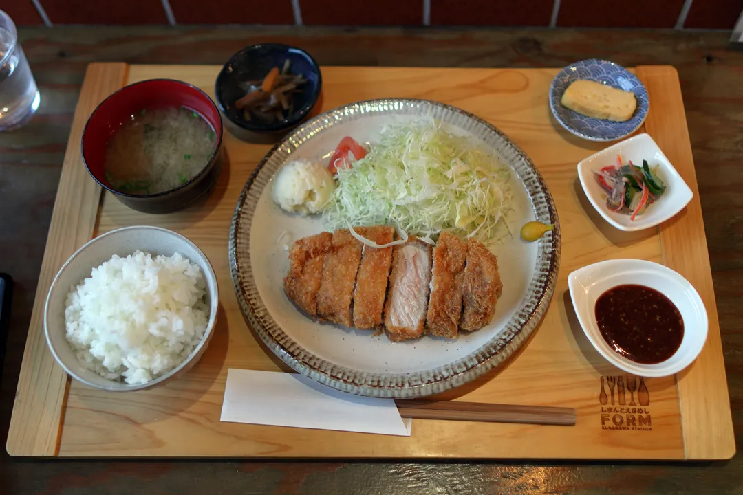 Tonkatsu set meal