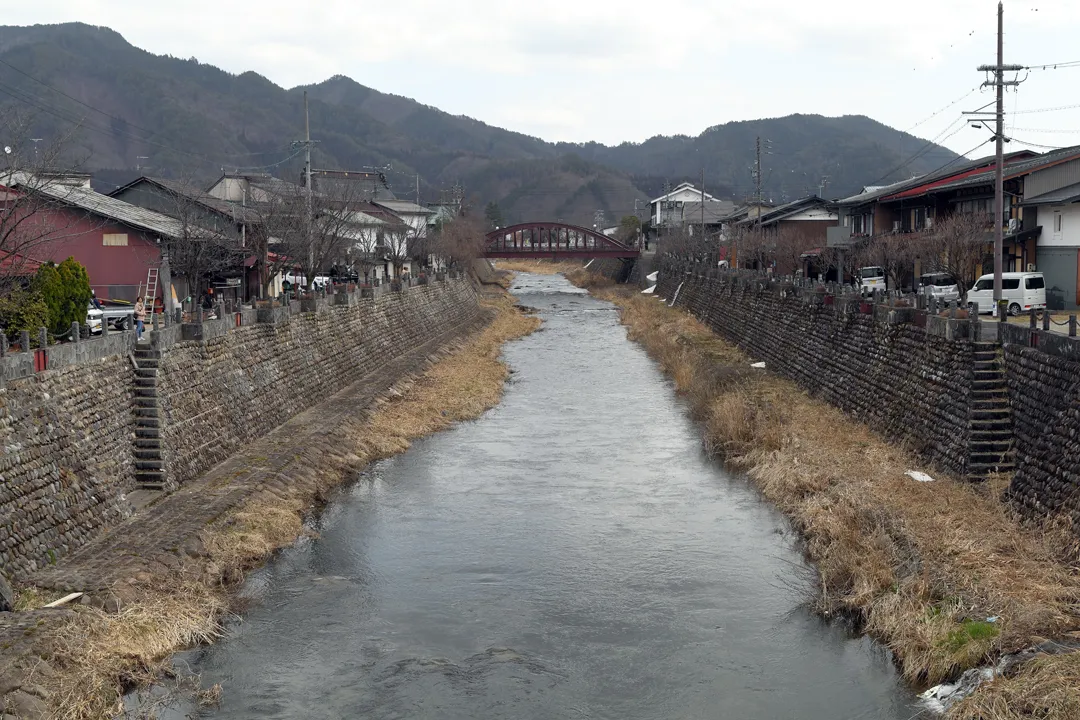 A small river next to the temple in Hida-Furukawa