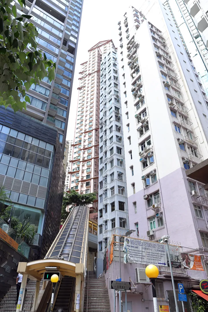 Escalator in the gap between two buildings