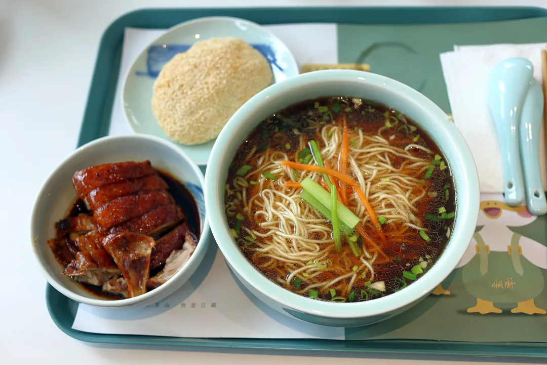 Noodles with roast duck